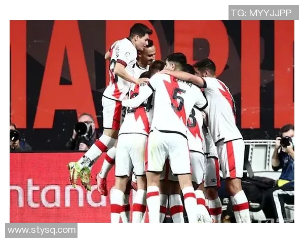 巴列卡诺正式获得西乙升级资格，重回西甲赛场场面火爆